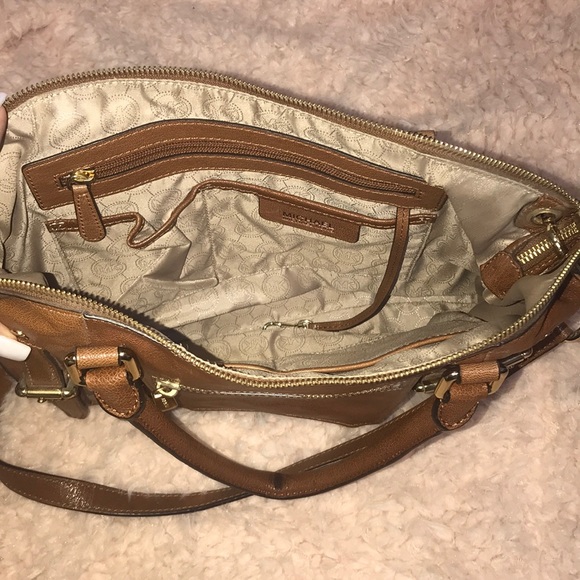 Michael Kors Handbag - Picture 4 of 5